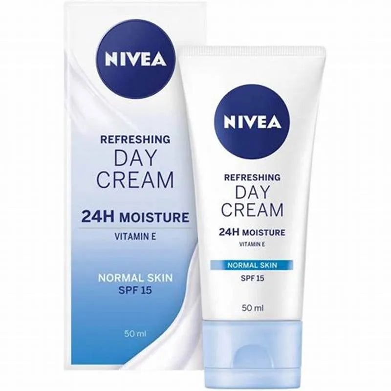 Nivea Refreshing 24H Moisture Day Cream SPF15 50ml